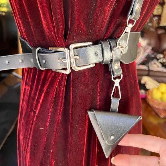 Black Faux leather adjustable harness - Picture 5 of 14